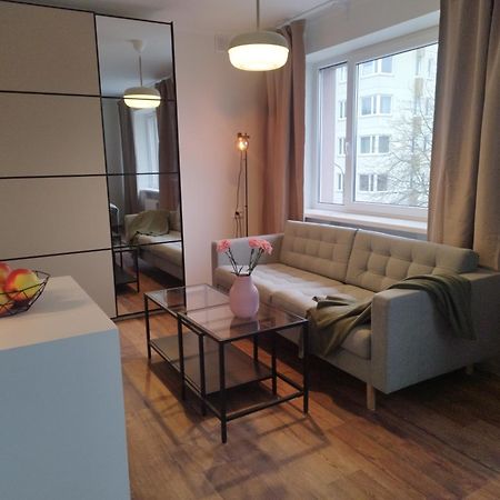 Cozy Apartment Near The Sea Tallinn Bagian luar foto